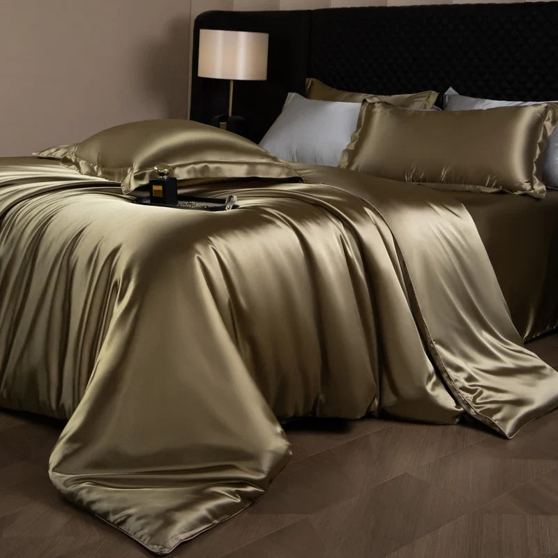 4 Piece Satin-Look Duvet Cover Bedding Set with Sheet