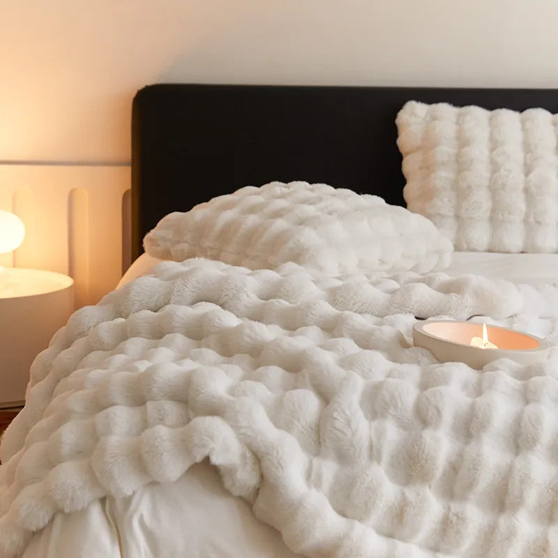 Soft Faux-Fur Throw Blanket for Sofa and Bed