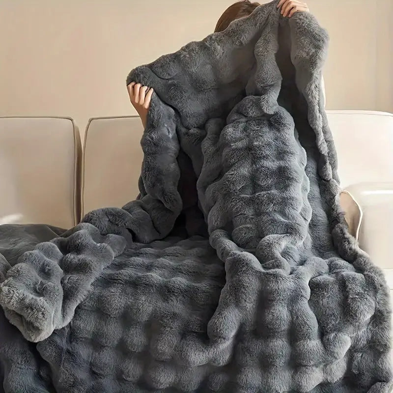 Soft Faux-Fur Throw Blanket for Sofa and Bed