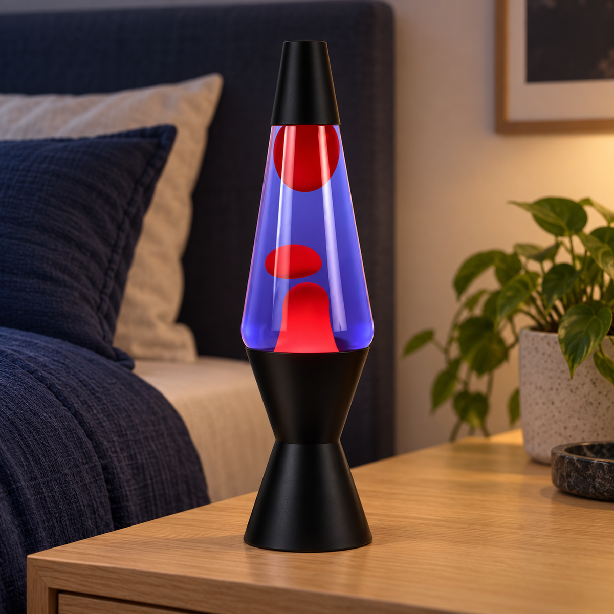 Northmire lava lamp - Black / Blue & Red